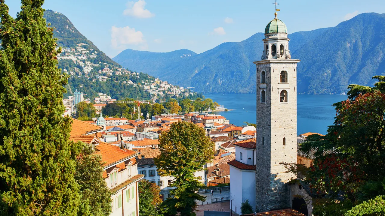 Widok na stare miasto w Lugano