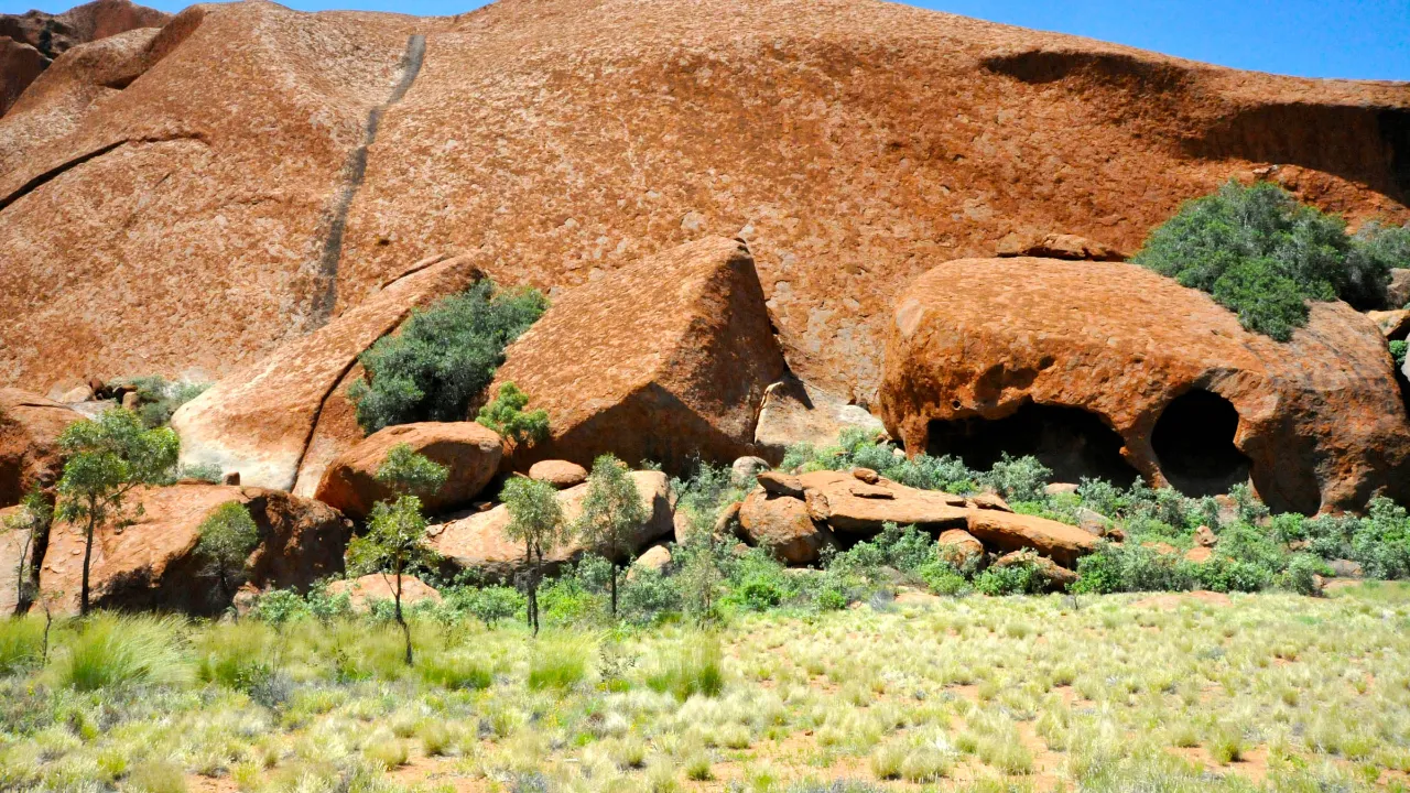 Uhuru – u podnóża Ayers Rock
