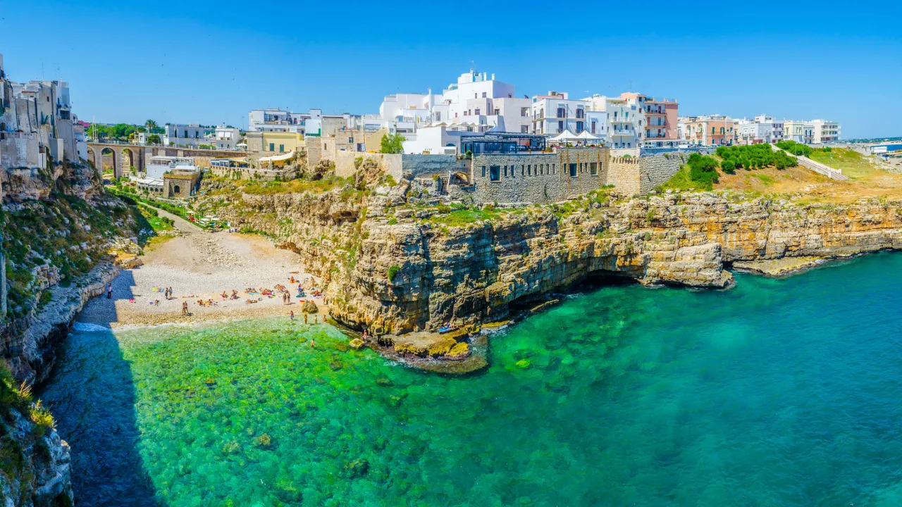 Skaliste miasto Polignano