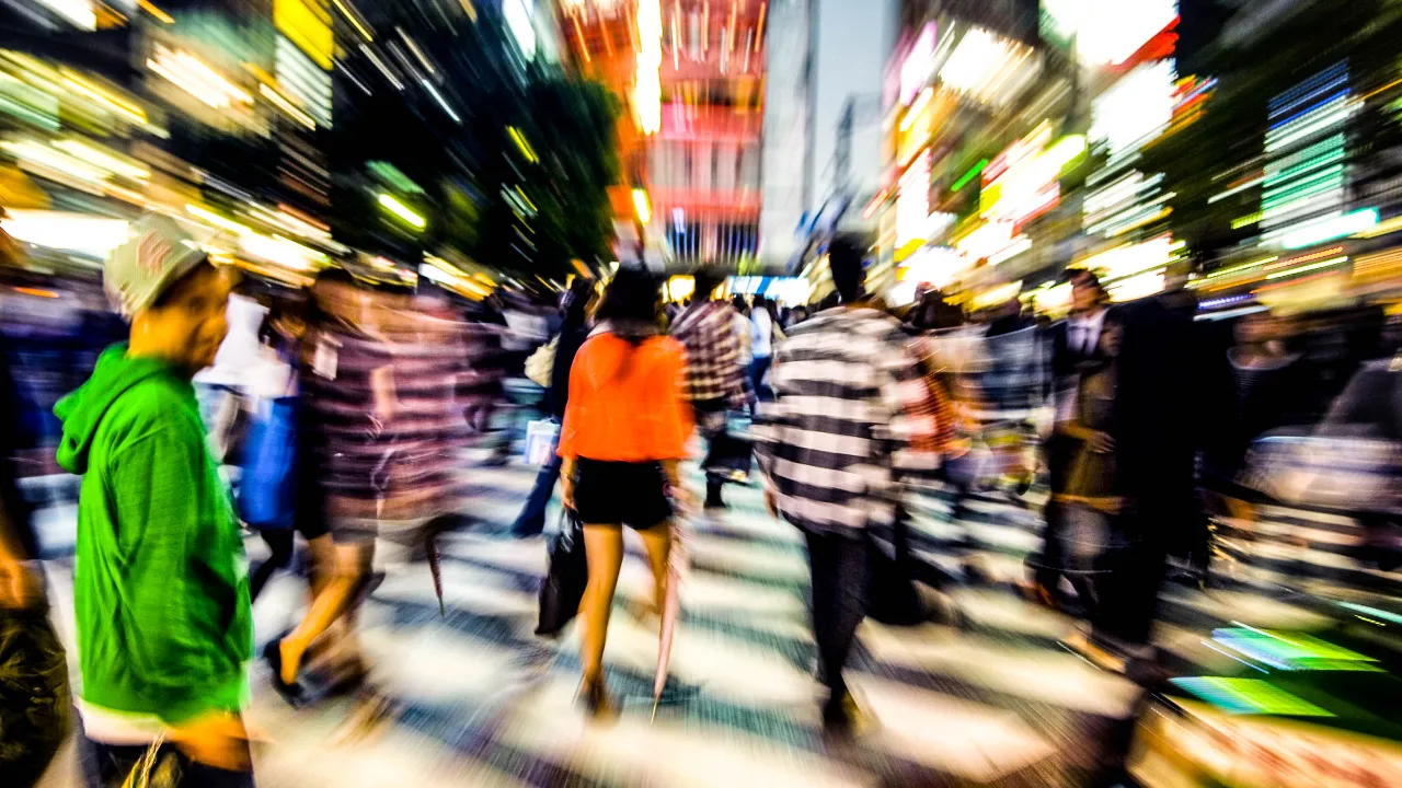 Shibuya Crossing to jedno z najbardziej znanych skrzyżowań na świecie i symbol dynamicznego życia miejskiego oraz nowoczesnej kultury Tokio Shibuya Crossing to jedno z najbardziej znanych skrzyżowań na świecie i symbol dynamicznego życia miejskiego oraz nowoczesnej kultury Tokio