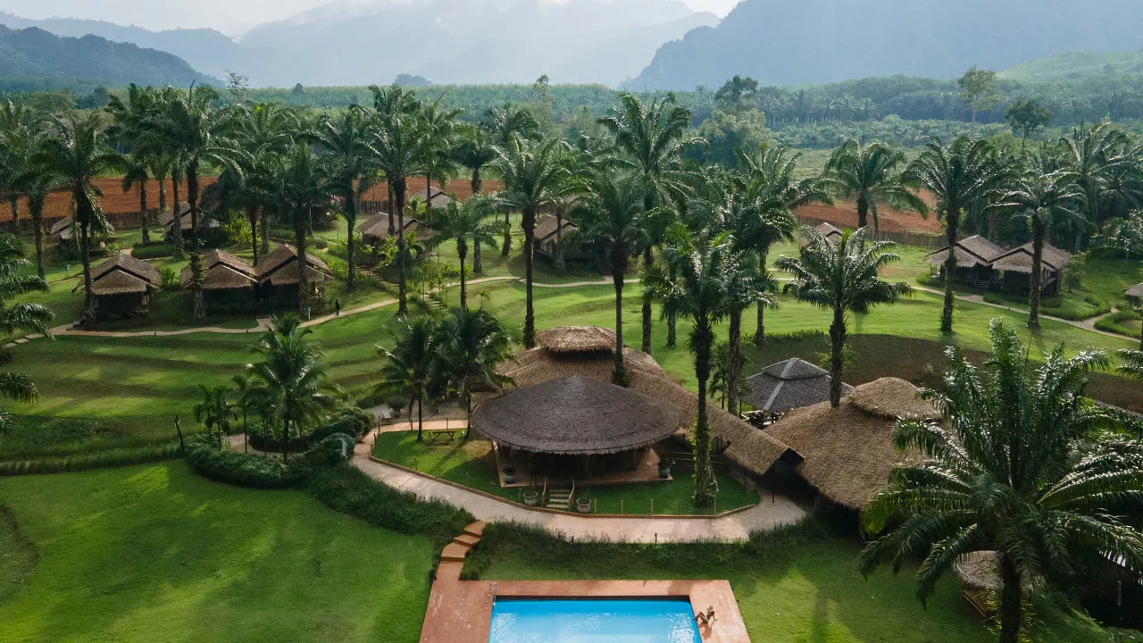 Urocze Khao Sok Boutique Hideaway z komfortowymi namiotami safari Urocze Khao Sok Boutique Hideaway z komfortowymi namiotami safari
