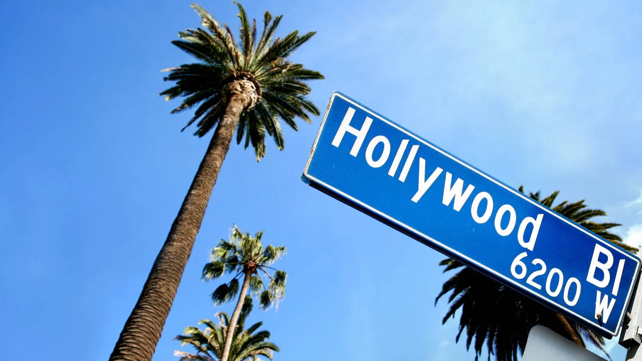 Los Angeles jest drugim co do wielkości miastem w USA Los Angeles jest drugim co do wielkości miastem w USA